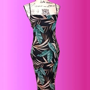 Pencil form fitting black women's dress